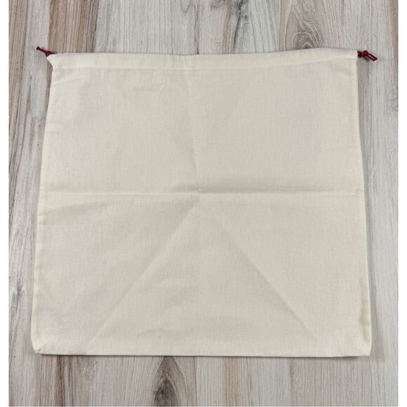 16”x16” Salvatore Ferragamo Dust Bag (Item# 0333) - Picture 2 of 4